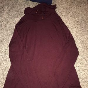 Cowl neck long sleeved shirt